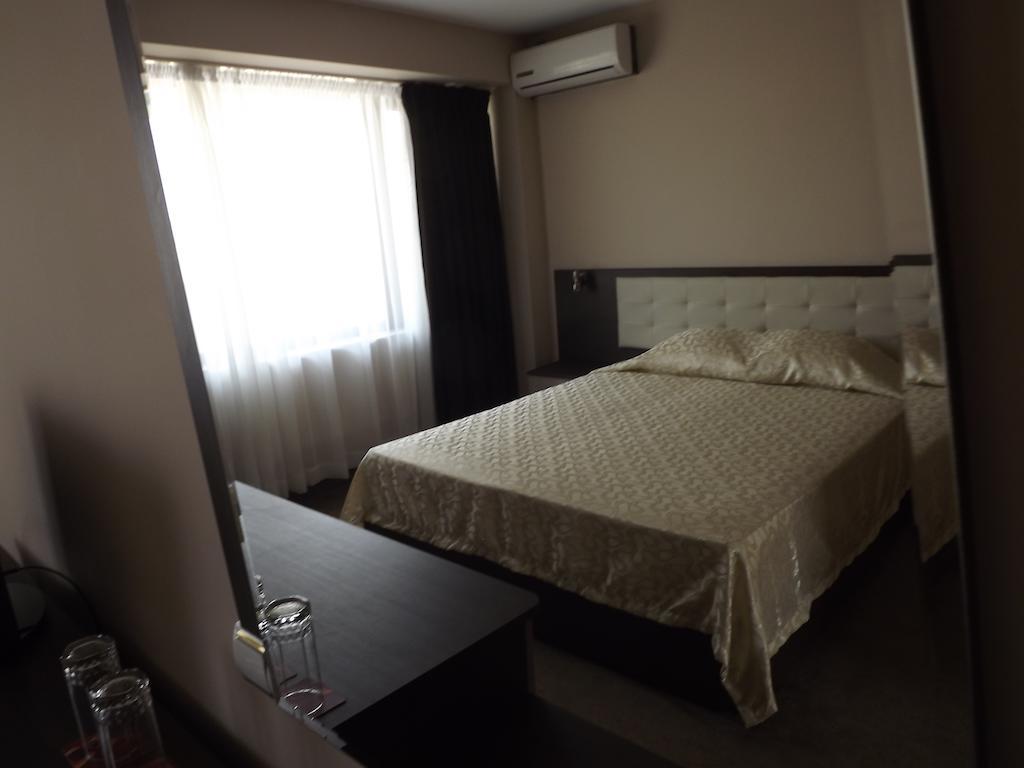 Hotel Bulgaria بيتريتش الغرفة الصورة